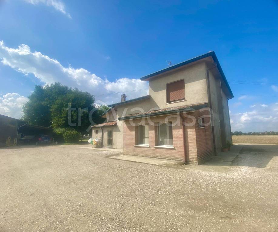 casa indipendente in vendita a Ferrara in zona Pontegradella