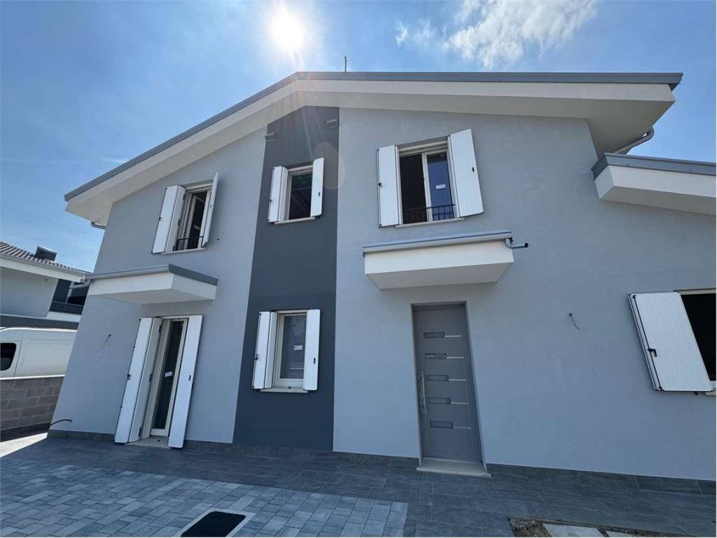 casa indipendente in vendita a Ferrara in zona Malborghetto di Boara