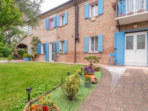 casa indipendente in vendita a Ferrara in zona Cona