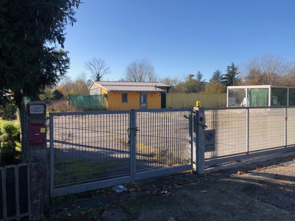 terreno edificabile in vendita a Ferrara