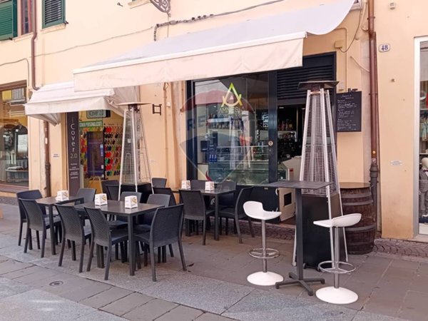negozio in vendita a Ferrara in zona Centro Storico