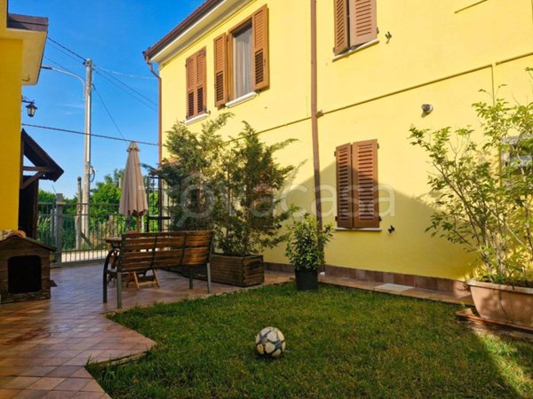 casa indipendente in vendita a Ferrara in zona San Martino