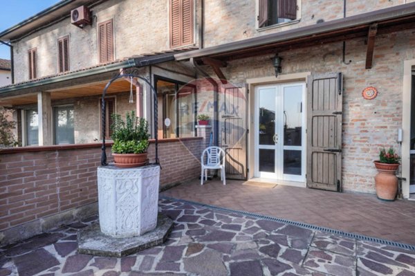 casa indipendente in vendita a Ferrara in zona Cona