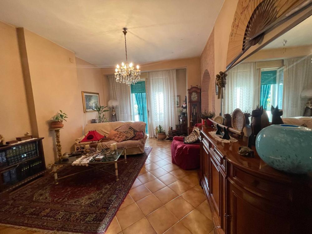 appartamento in vendita a Ferrara in zona Centro Storico