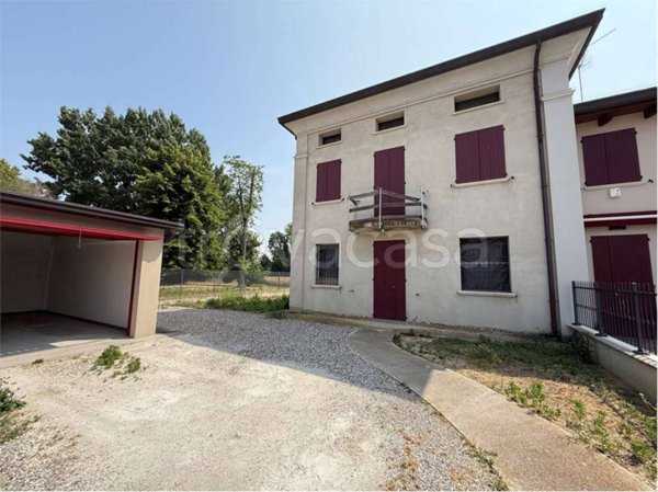 casa indipendente in vendita a Ferrara in zona Cona