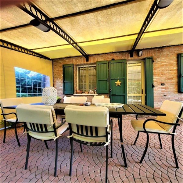 casa indipendente in vendita a Ferrara in zona San Martino