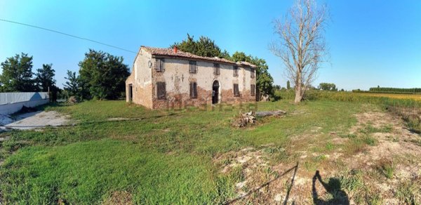 casale in vendita a Ferrara
