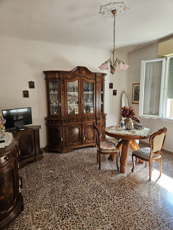 casa indipendente in vendita a Ferrara