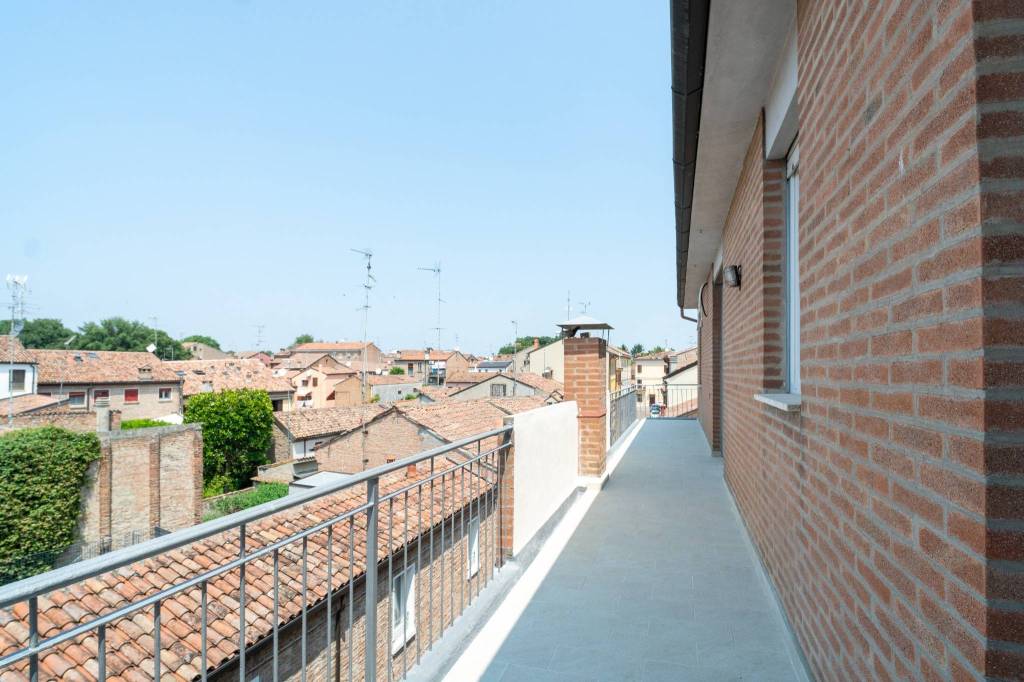 appartamento in vendita a Ferrara in zona Centro Storico