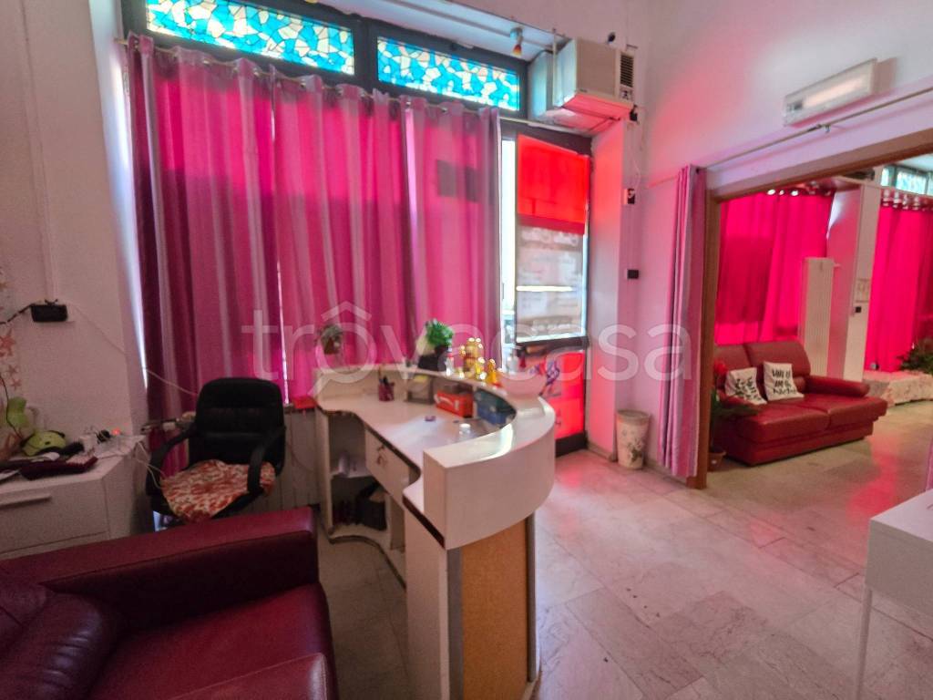 negozio in vendita a Ferrara in zona Centro Storico
