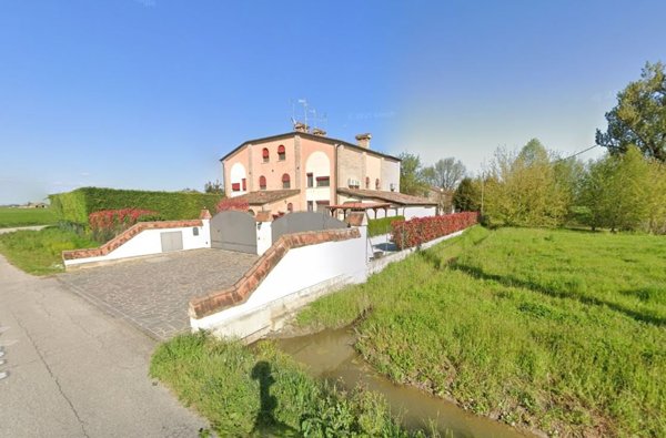 casa indipendente in vendita a Ferrara in zona Denore