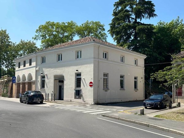 intera palazzina in vendita a Ferrara