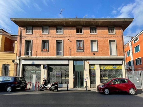 negozio in vendita a Ferrara