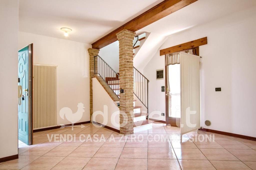 casa indipendente in vendita a Ferrara in zona Aguscello