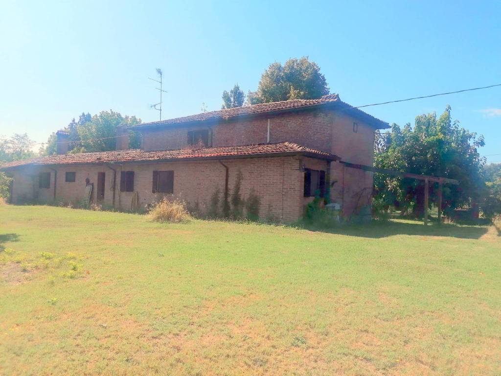 casa indipendente in vendita a Ferrara in zona San Martino