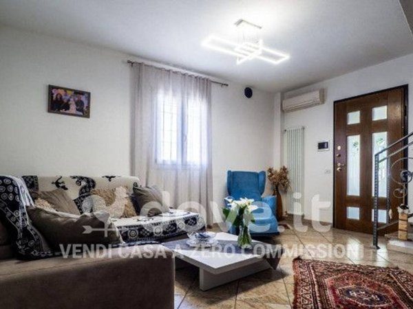 casa indipendente in vendita a Ferrara in zona Sant'Egidio / Gaibanella