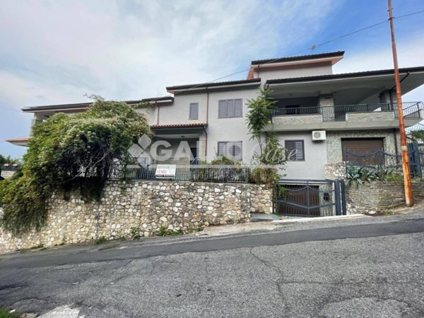 casa indipendente in vendita a Ferrara in zona Cona
