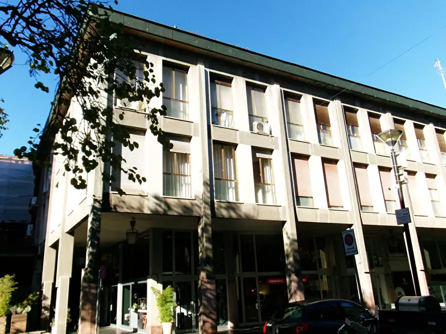 ufficio in vendita a Ferrara in zona Centro Storico