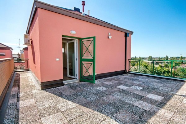 appartamento in vendita a Ferrara in zona Centro Storico