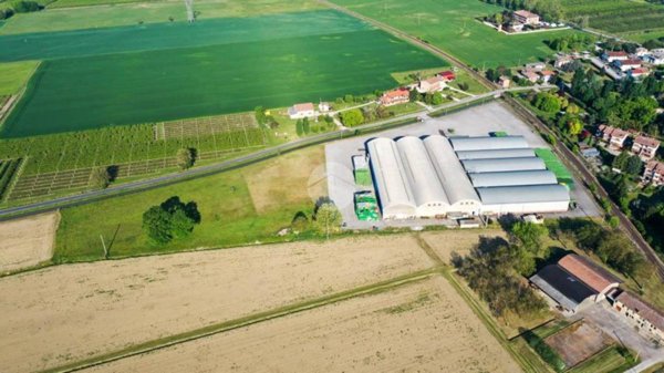 terreno agricolo in vendita a Ferrara in zona Quartesana