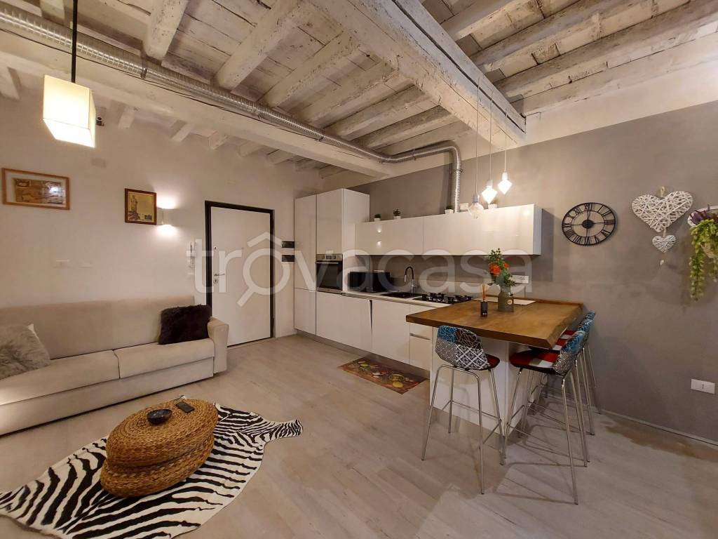 appartamento in vendita a Ferrara in zona Centro Storico