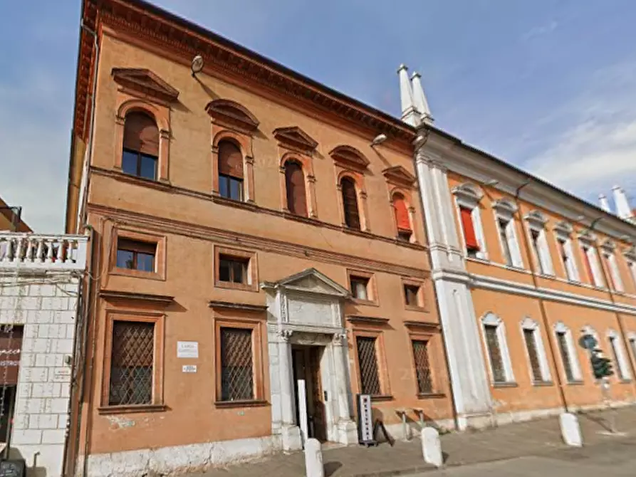 villa in vendita a Ferrara in zona Centro Storico