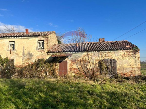 casa indipendente in vendita a Ferrara in zona Cona
