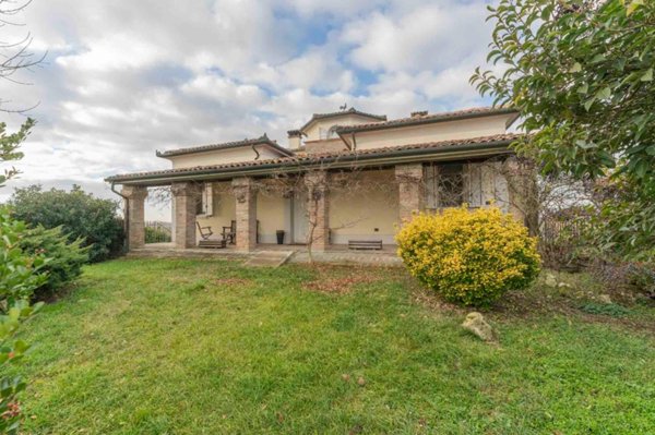 casa indipendente in vendita a Ferrara in zona Marrara