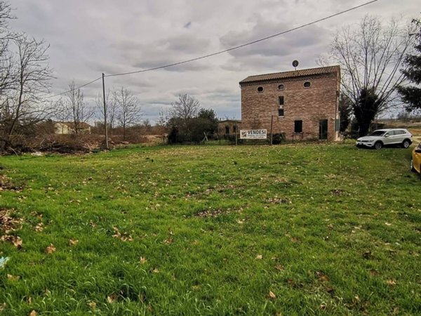 terreno agricolo in vendita a Ferrara in zona Cona