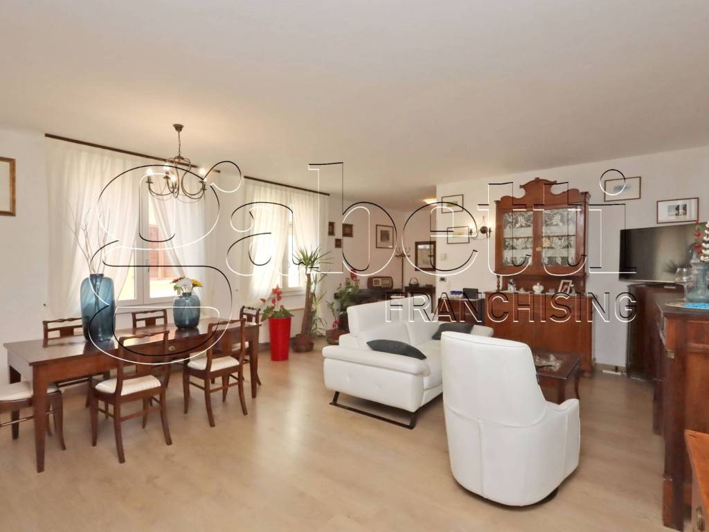 appartamento in vendita a Ferrara in zona Centro Storico