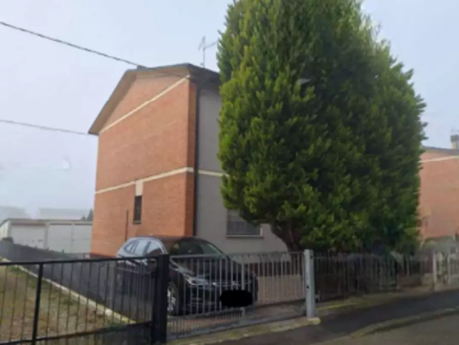 casa indipendente in vendita a Ferrara