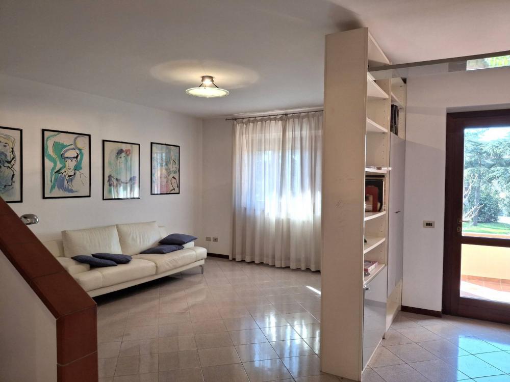casa indipendente in vendita a Ferrara