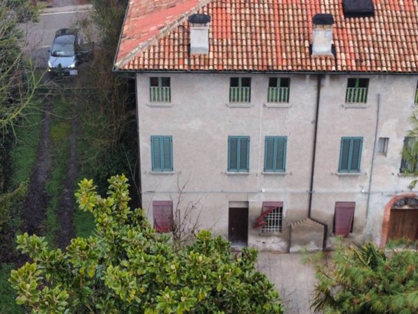 casa indipendente in vendita a Ferrara in zona San Martino