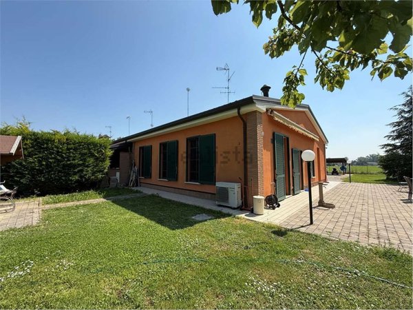 appartamento in vendita a Ferrara in zona Aguscello