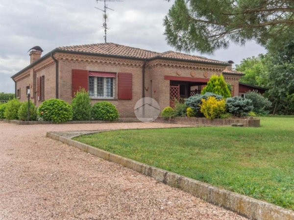 casa indipendente in vendita a Ferrara in zona Boara