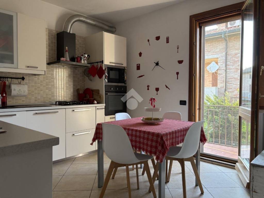 casa indipendente in vendita a Ferrara in zona Aguscello