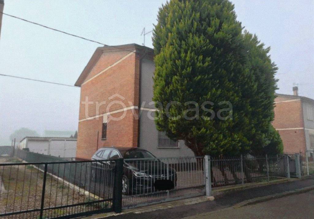 appartamento in vendita a Ferrara in zona Montalbano