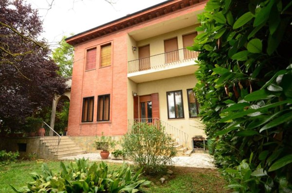 casa indipendente in vendita a Ferrara in zona San Martino