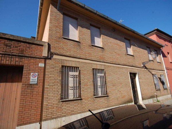 casa indipendente in vendita a Ferrara