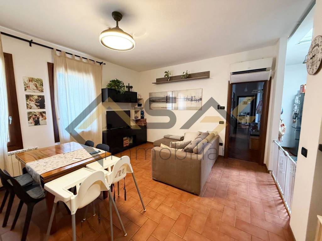 appartamento in vendita a Ferrara in zona Centro Storico