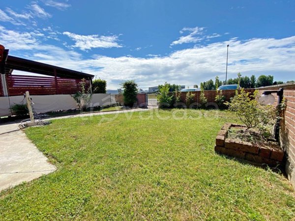 casa indipendente in vendita a Ferrara in zona Montalbano