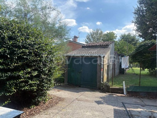 casa indipendente in vendita a Ferrara in zona Francolino