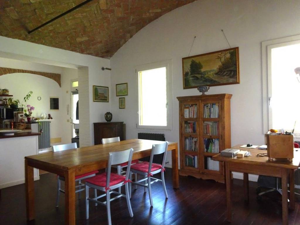 casa indipendente in vendita a Ferrara in zona Quartesana