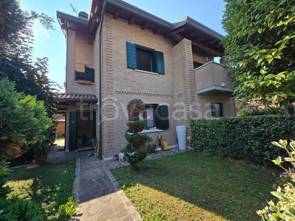 casa indipendente in vendita a Ferrara in zona Francolino