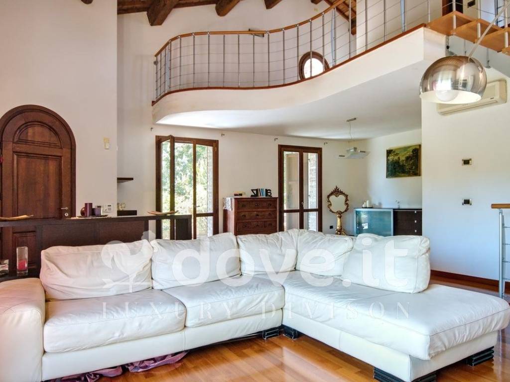casa indipendente in vendita a Ferrara