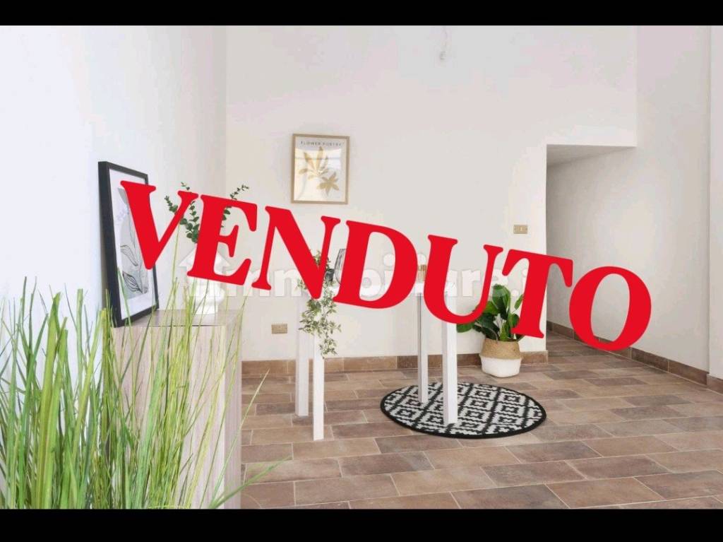 negozio in vendita a Ferrara in zona Centro Storico