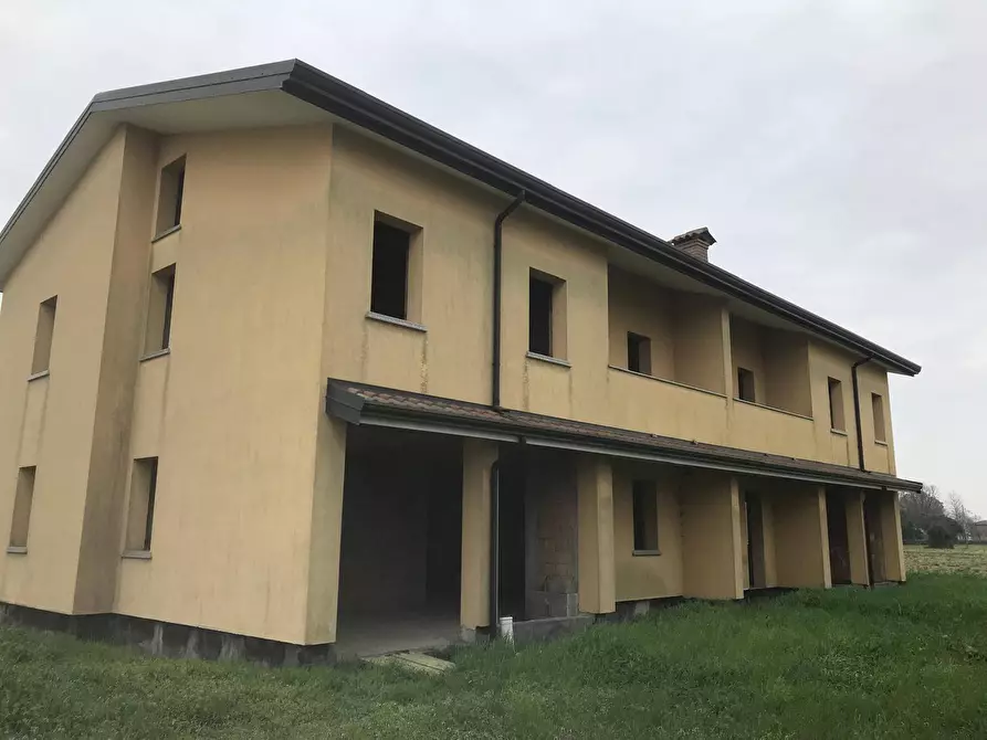 casa indipendente in vendita a Ferrara in zona Chiesuol del Fosso