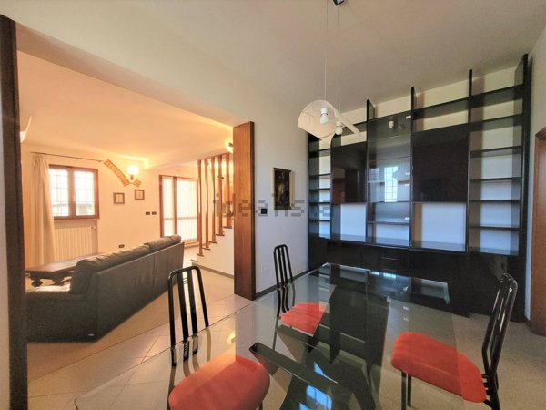 casa indipendente in vendita a Ferrara in zona Centro Storico