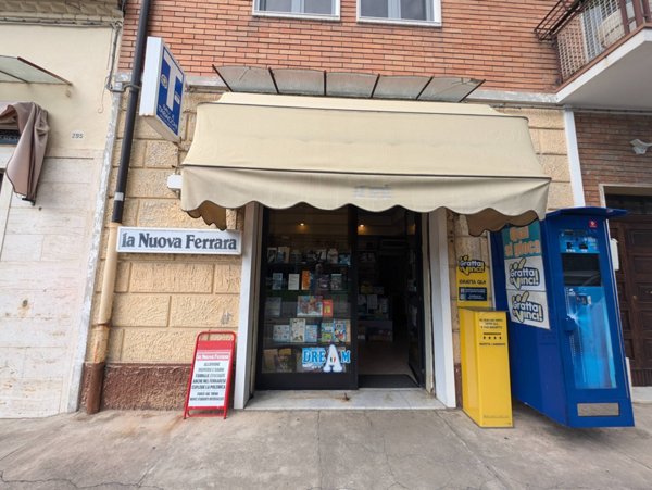 locale commerciale in vendita a Ferrara in zona Malborghetto di Boara