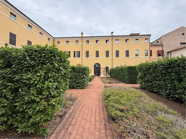 appartamento in vendita a Ferrara in zona Centro Storico